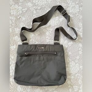 Baggallini Gray Crossbody Travel Bag Purse
